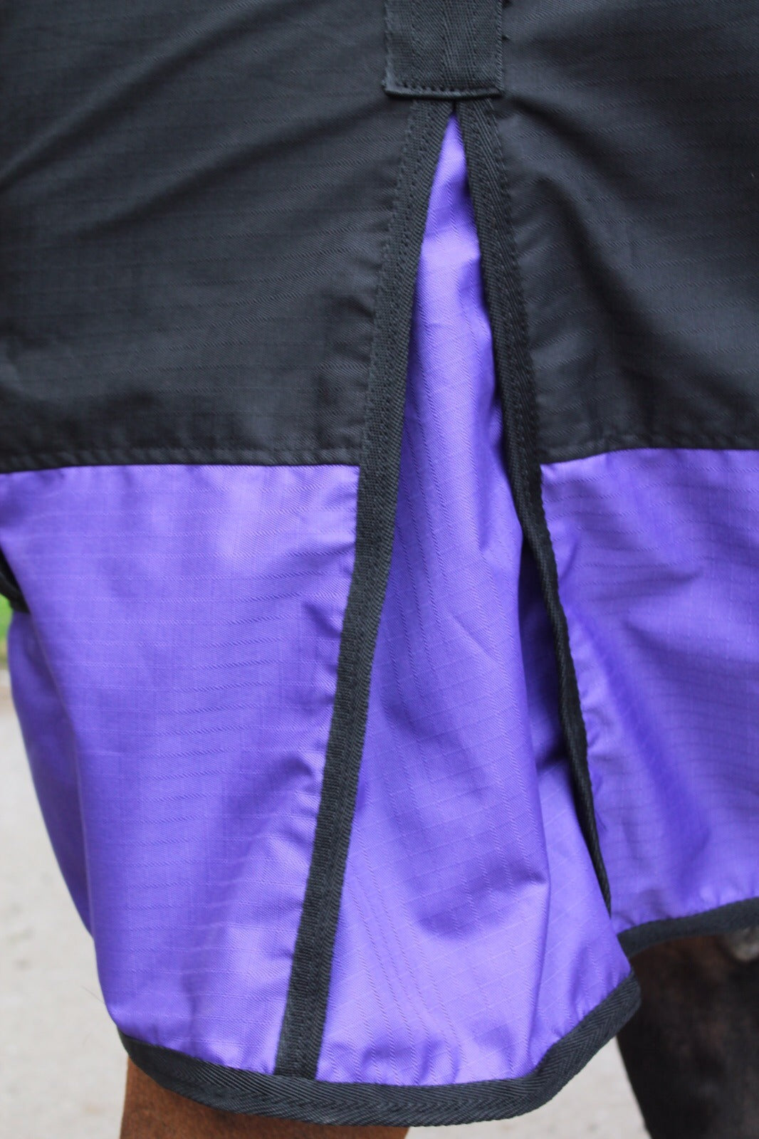 Cwell Equine New LightWeight Black/Purple turnout rug/rain sheet no fill