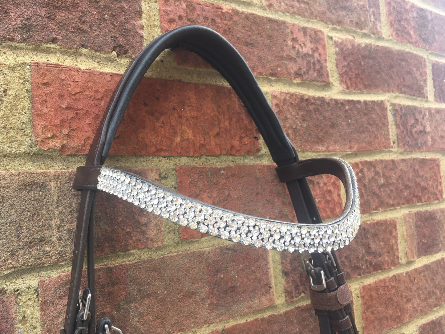 Cwell Equine Snaffle Bridle Zurich With U shape 5 rows Crystal Browband Brown Full(697)