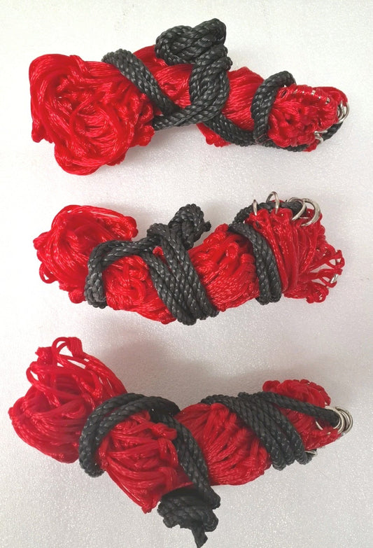 Pack of 3 Haynets strong 12 rings 42 "medium  holes , RED  ON SALE0