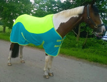 Load image into Gallery viewer, NEW TWO/TONE color horse/cob/pony SHOW FLEECE RUGS lime Green/Turquoise 3&#39;6&quot;-4&#39;9
