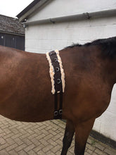 Load image into Gallery viewer, Cwell Equine Synthetic Fleece PAD LUNGE BREAKING TRAINING ROLLER + adjustable girth BROWN F/C/P
