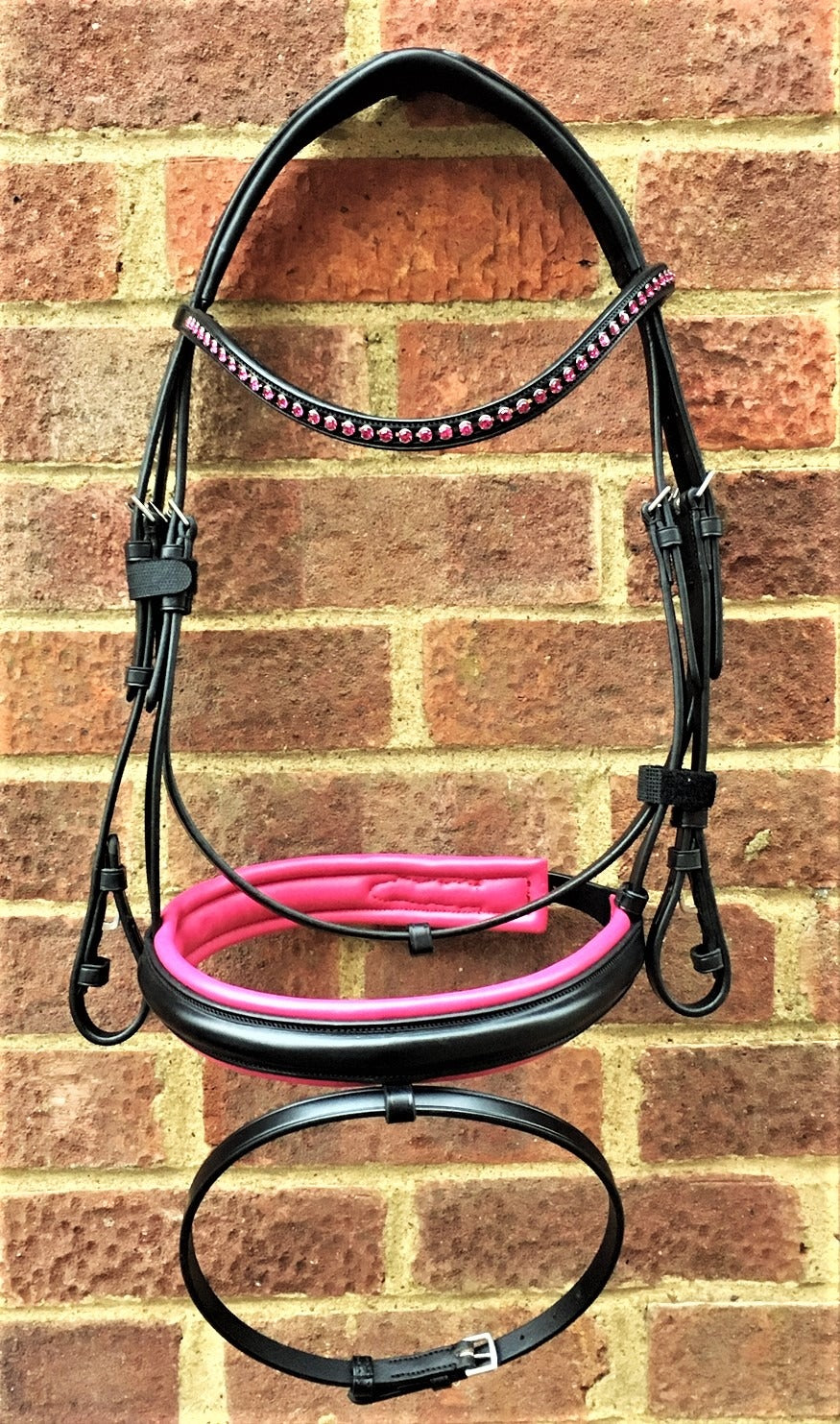 Cwell Equine Snaffle Bridle Cardiff (Annie) With U shaped Basil Fuchsia Crystal Browband FULL (963)