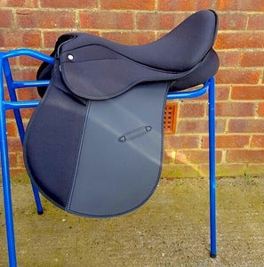 Super-comfy Deeper seat GP Saddle Synthetic CHANGEABLE GULLET SADDLE BLACK