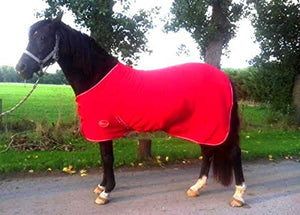 Cwell Equine NEW HORSE COB PONY RED SHOW TRAVEL FLEECE RUG 3&#039;6&quot;-6&#039;9&quot; stable cooler choice of Sizes
