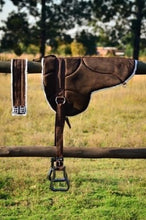 Load image into Gallery viewer, Cwell Equine New Non slip Bottom Micro suede BAREBACK Saddle PAD with free girth and stirrups BLACK, BROWN
